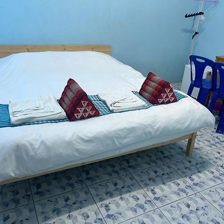 Noot'S Bar And Guesthouse Kanchanaburi Exterior foto
