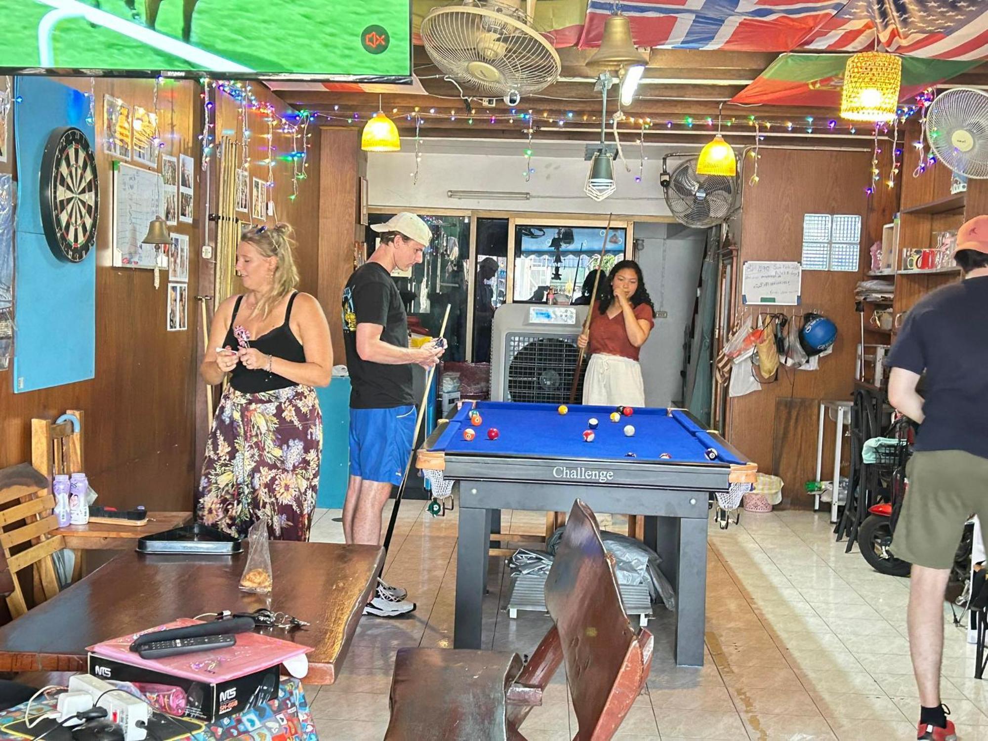 Noot'S Bar And Guesthouse Kanchanaburi Exterior foto